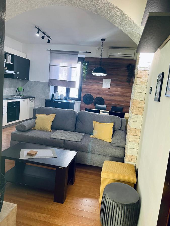 Apartman Three Queens Rijeka Buitenkant foto